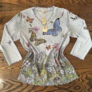 Y2K Cactus Butterfly & Floral Graphic Tee - Light Blue, Medium #Cottagecore